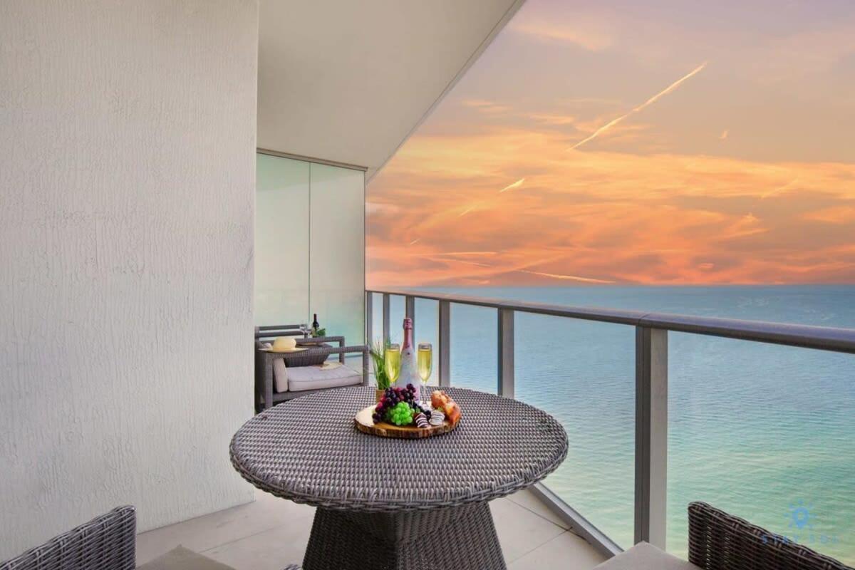 Upper Level Penthouse - Amazing Views Beach & Intracoastal Appartement Hollywood Buitenkant foto