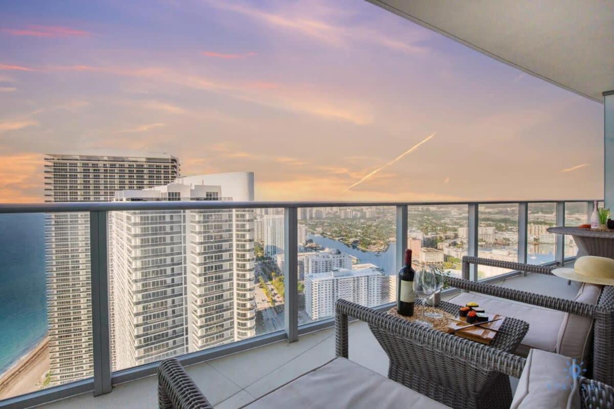 Upper Level Penthouse - Amazing Views Beach & Intracoastal Appartement Hollywood Buitenkant foto