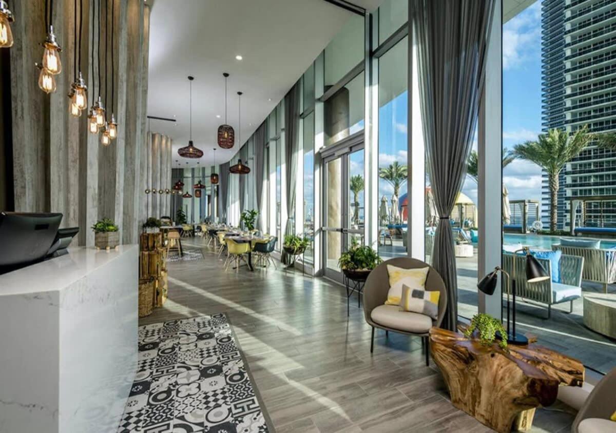 Upper Level Penthouse - Amazing Views Beach & Intracoastal Appartement Hollywood Buitenkant foto