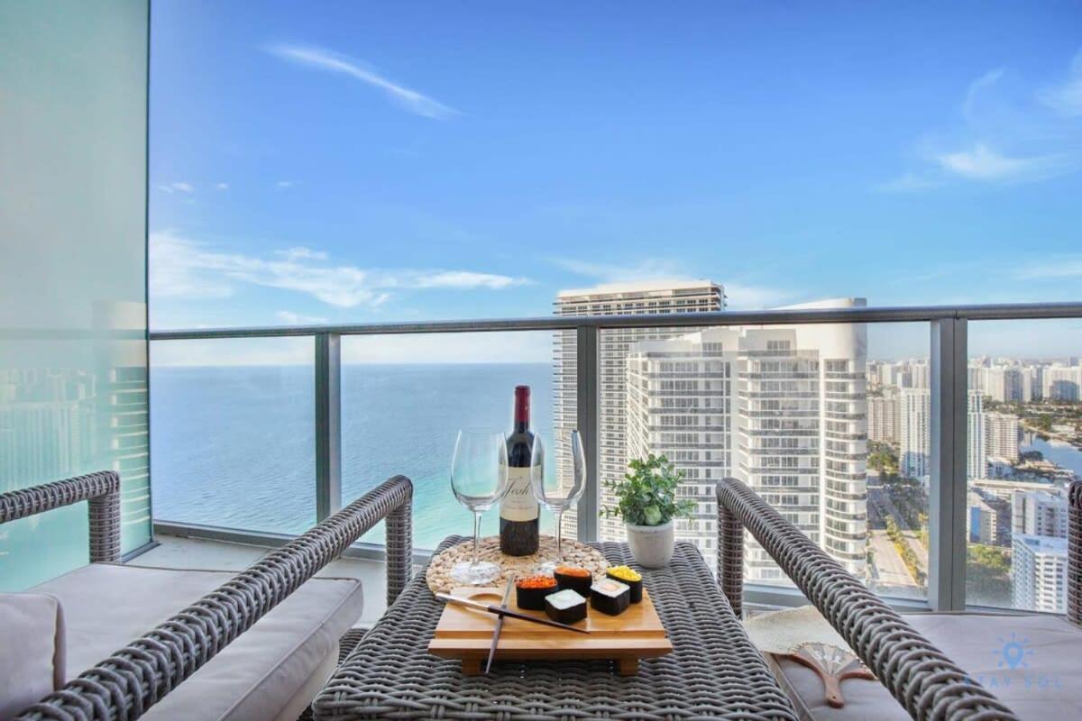 Upper Level Penthouse - Amazing Views Beach & Intracoastal Appartement Hollywood Buitenkant foto