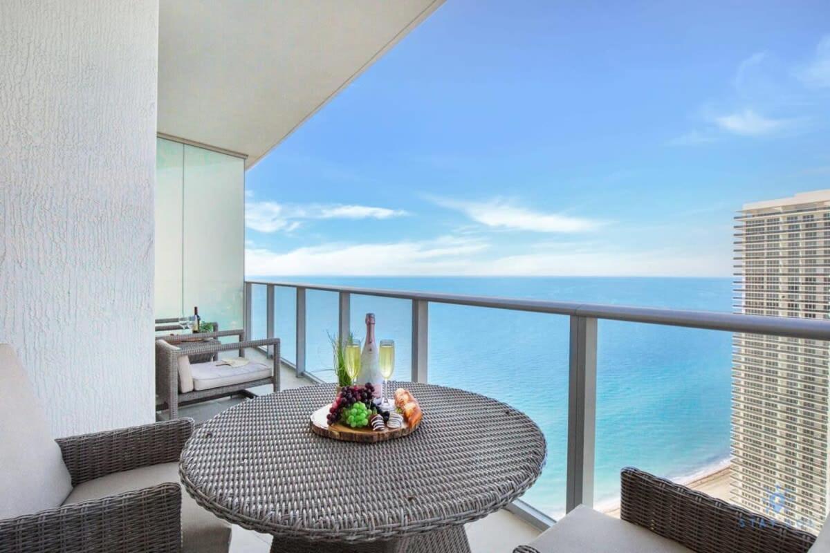 Upper Level Penthouse - Amazing Views Beach & Intracoastal Appartement Hollywood Buitenkant foto